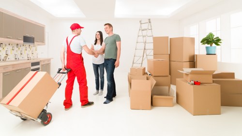 Free quote policy for Man With Van Ealing services